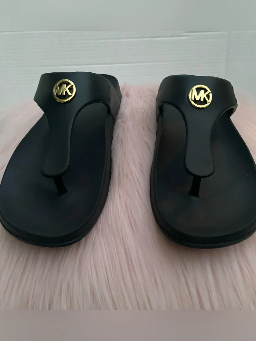 Michael Kors Lilie Jelly Sandals Black Thongs / Gold Size 11